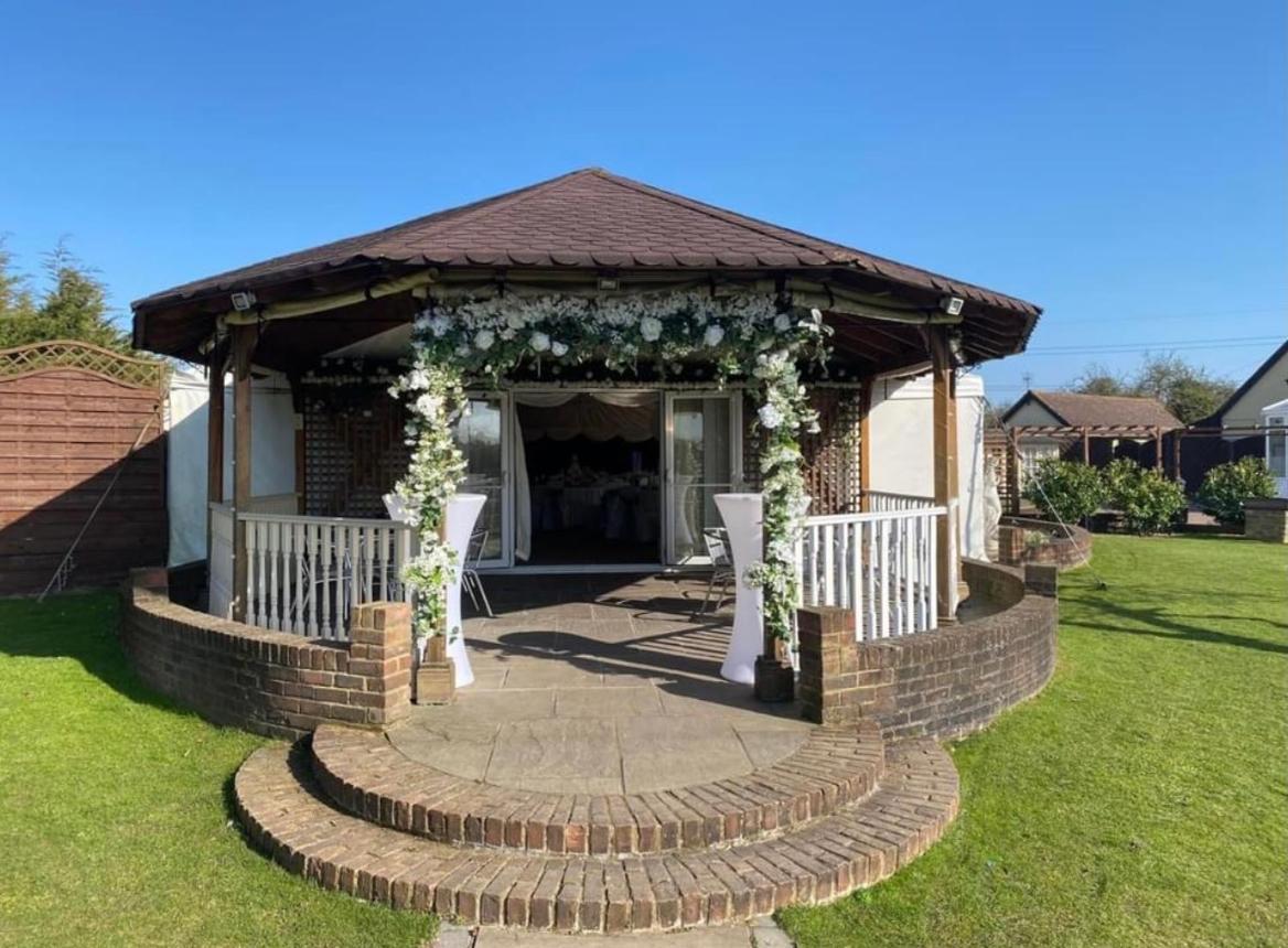 Rettendon Lodge Battlesbridge Екстериор снимка